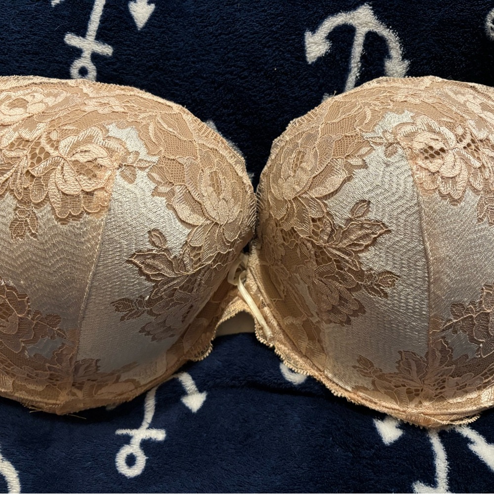 Victoria's Secret Lace Overlay Bra in Cream and Tan